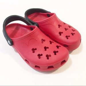 Women’s Size 6/7 Disney Red/Black Mickey Crocs